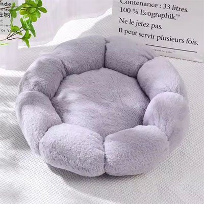coussin-pour-chat-fleur-gris-doux