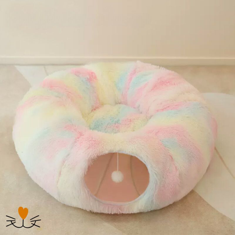 coussin chat tunnel coloré