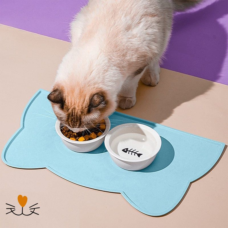 tapis gamelle chat 